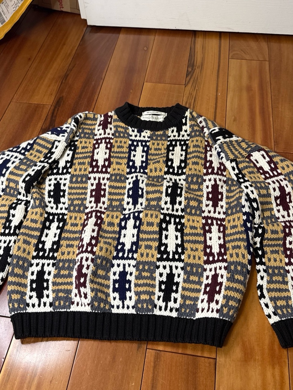 Men's Geometric Crewneck Sweater in Black, tan & gray
